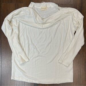 Ninexis scoop neck long sleeve SZ MED